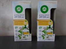 lot de 2 sprays automatiques sans gaz Air Wick Active Fresh vanille/chevrefeuill