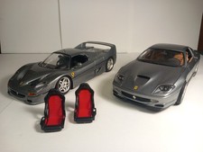 LOT DE 2 FERRARI GRISE BBURAGO ITALIE 1/18. POUR PIÈCES.  EN L´ÉTAT.