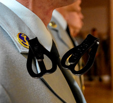 2 x Crochet pour tenue