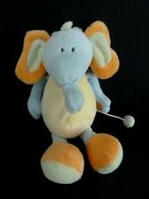 X5. DOUDOU PELUCHE MUSICAL NATTOU ELEPHANT bleu orange jaune 20cm EXC. ETAT