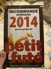 PLAQUE EMAILLEE LE PETIT FUTE