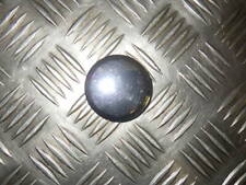 Suzuki 125 GN - 11861 kms - Cache Chromé d Axe de Bras Oscillant