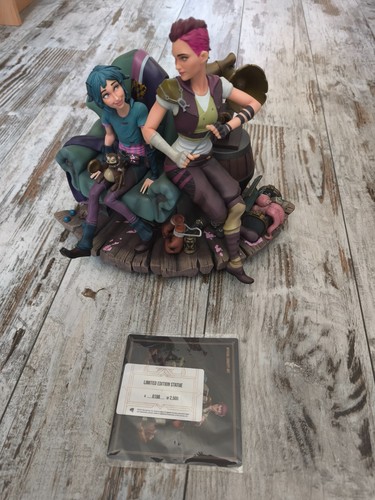 Statue figurine arcane league - statue,