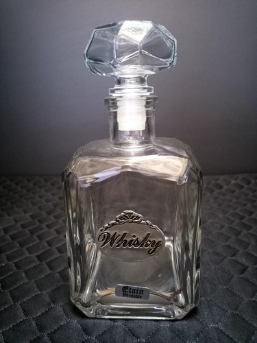 Carafe avec écusson - , étain