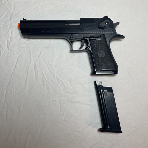 Desert eagle airsoft pistol - eagle,