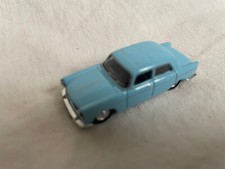 Voiture métal PEUGEOT 404 Berline 1961 HO 1/87e Universal Hobbies idem NOREV