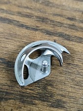 crochet support boiter canette 2131 MACHINE A COUDRE Pfaff 30