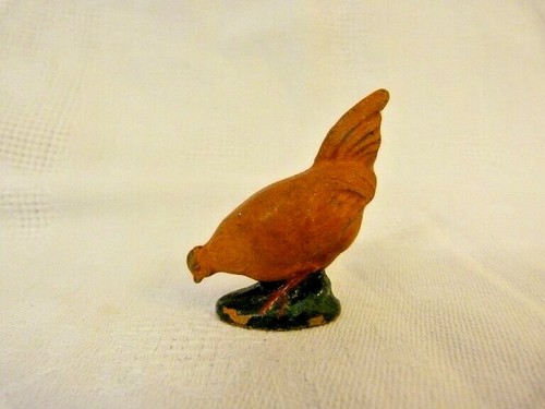 Poule ferme en - la,