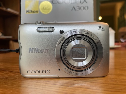 Nikon coolpix a300 1mp - coolpix,