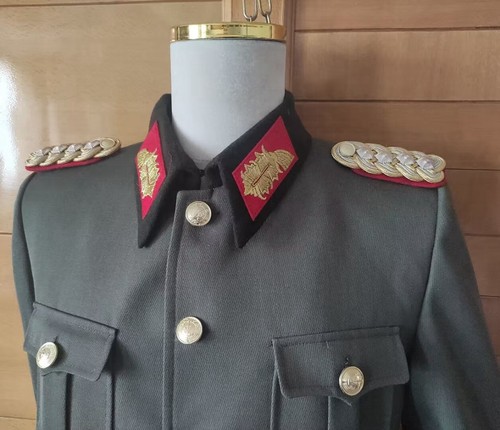 Schwarzer kragen uniform - kragen,