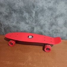 Skateboard Rouge, Skate