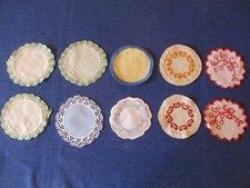 Napperon N°261 dentelles lin ou coton 10 à 12 cm couleurs lot de 10