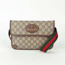 Gucci 493930 GG Supreme Néo