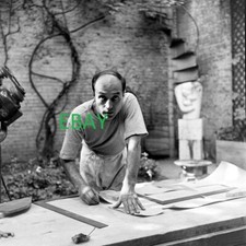 Photographie de ISAMU NOGUCHI
