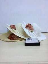 1 Chapeau Beige Clair