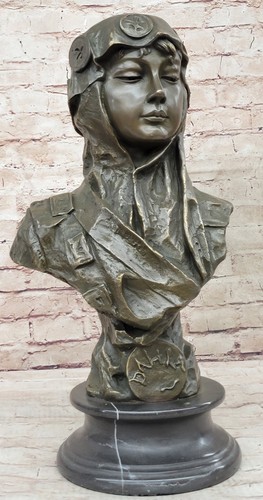 Figurine bronze doré femme - en,
