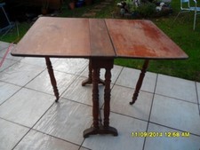 Table ancienne pliante