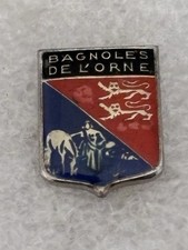Pin’s Armoirie Bagnoles De