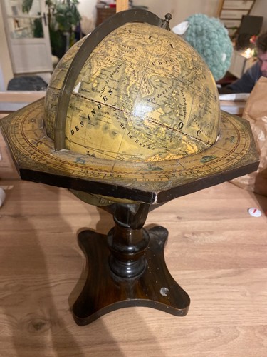 Ancien globe terrestre g - globe,