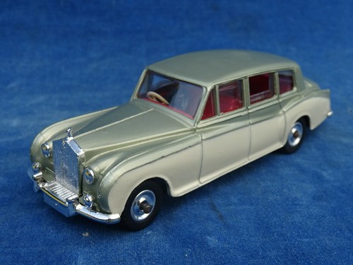 Superbe rare top dinky - rare,