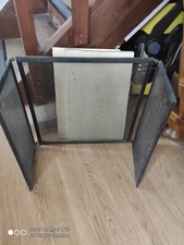 grille de cheminée de couleur