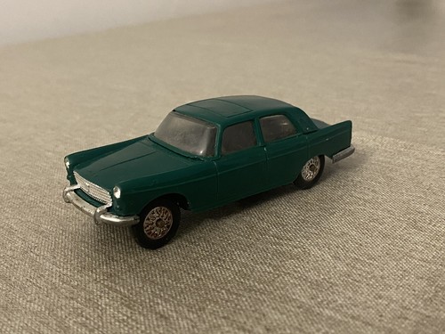 Jouet ancien minialuxe peugeot - jouet,
