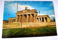 Carte postale Allemagne - Le Mur de Berlin et la Porte de Brandebourg
