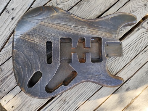 Corps type stratocaster - corps,