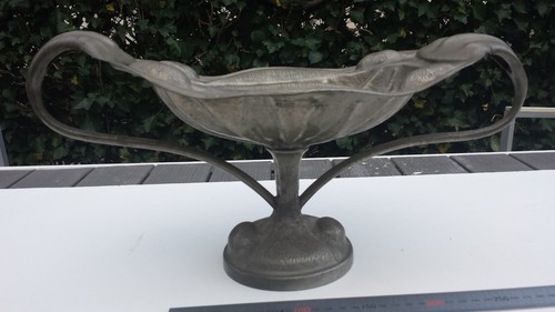 Grande coupe étain art - en,