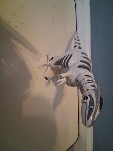 Wowwee roboraptor - wowwee,