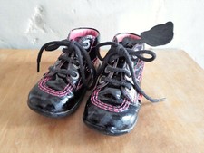 Kickers bébé fille vernis noir couture rose fushia Pointure 21