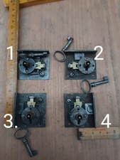 Ancienne Serrure Verticale Gauche Droite   neuf de stock 