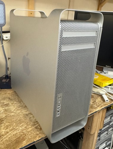 Apple mac pro - pro, april