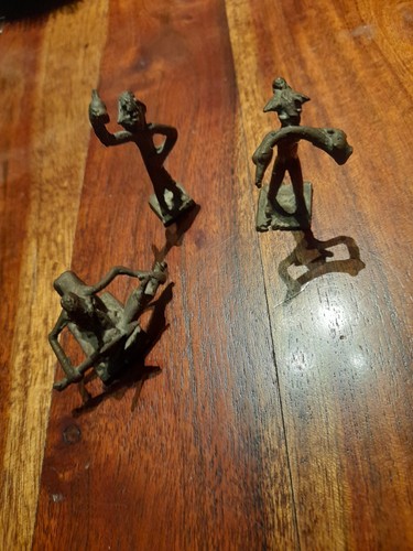 Petites statuettes - 3,