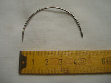 Aiguille courbe à piquer Longueur 75 mm chas central Ø 48 mm couture