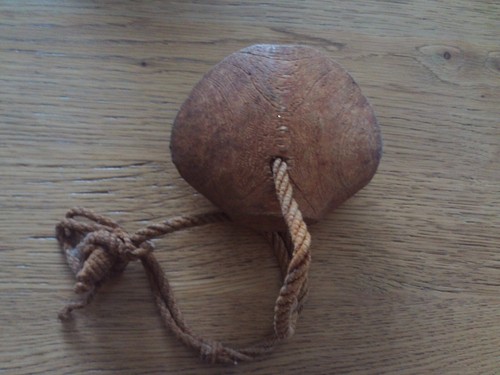 Rare cloche bois sculptée - bois, (sculptée