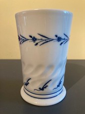 Vase en porcelaine D'Arras