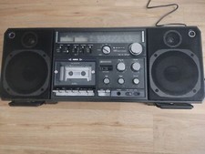 VINTAGE RADIO CASSETTE BOOMBOX