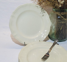 4 assiettes plates en faïence