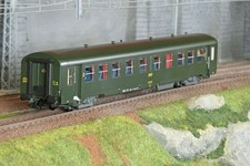 R37 HO42514 Voiture voyageurs