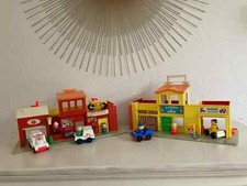 21 ⚜Ancien Jouet Fisher Price Play Family Le Village Réf: 997 Vintage Année 1973
