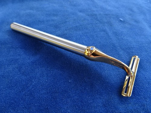 Rasoir main hand razor - main,