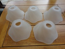 5 TULIPES VERRE BLANC OPAQUE LUMINAIRE