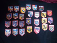 Lot de 27 écussons des Café