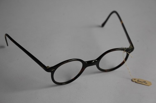 Ancienne paire lunettes - paire,