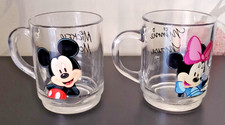 LOT DE 2 MUGS EN VERRE DISNEY MICKEY ET MINNIE - 9CM