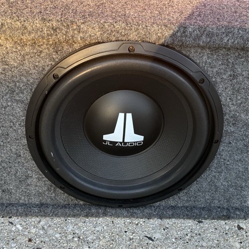 Audio 12in enclosed powered - audio,