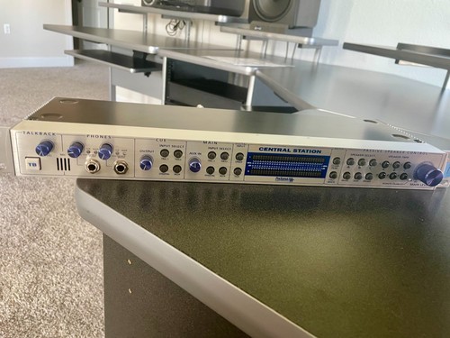 Presonus central station plus - central,