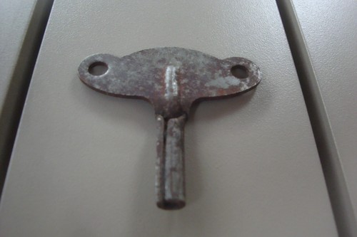 Ancienne cle clef remontoir - clef,