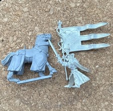 Warhammer Bretonnian Grail Knight Standard Bearer w/ Sword and Horse | Metal OOP